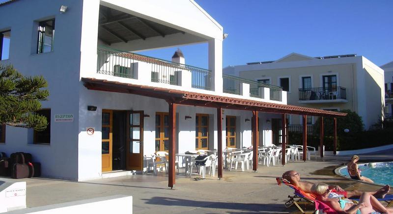 Camari Garden Hotel Apartments Gerani Chanion Exterior foto